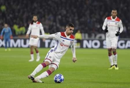 貌和体育风, 球的水平, 市体育中心