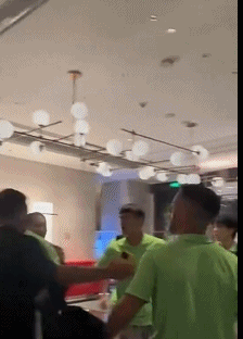 低迷的表现, img