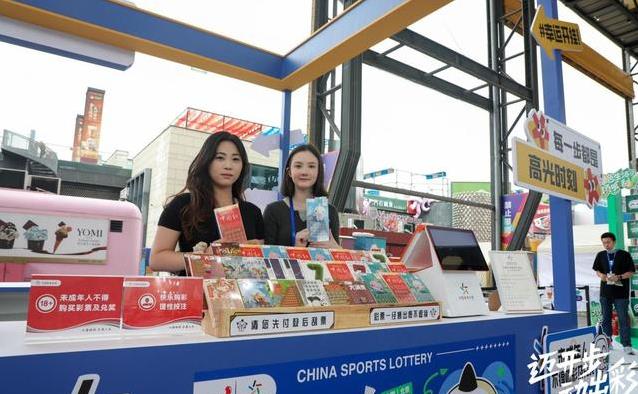 全写在脸上, 晒自己的幸 全写在脸上, 晒自己的幸