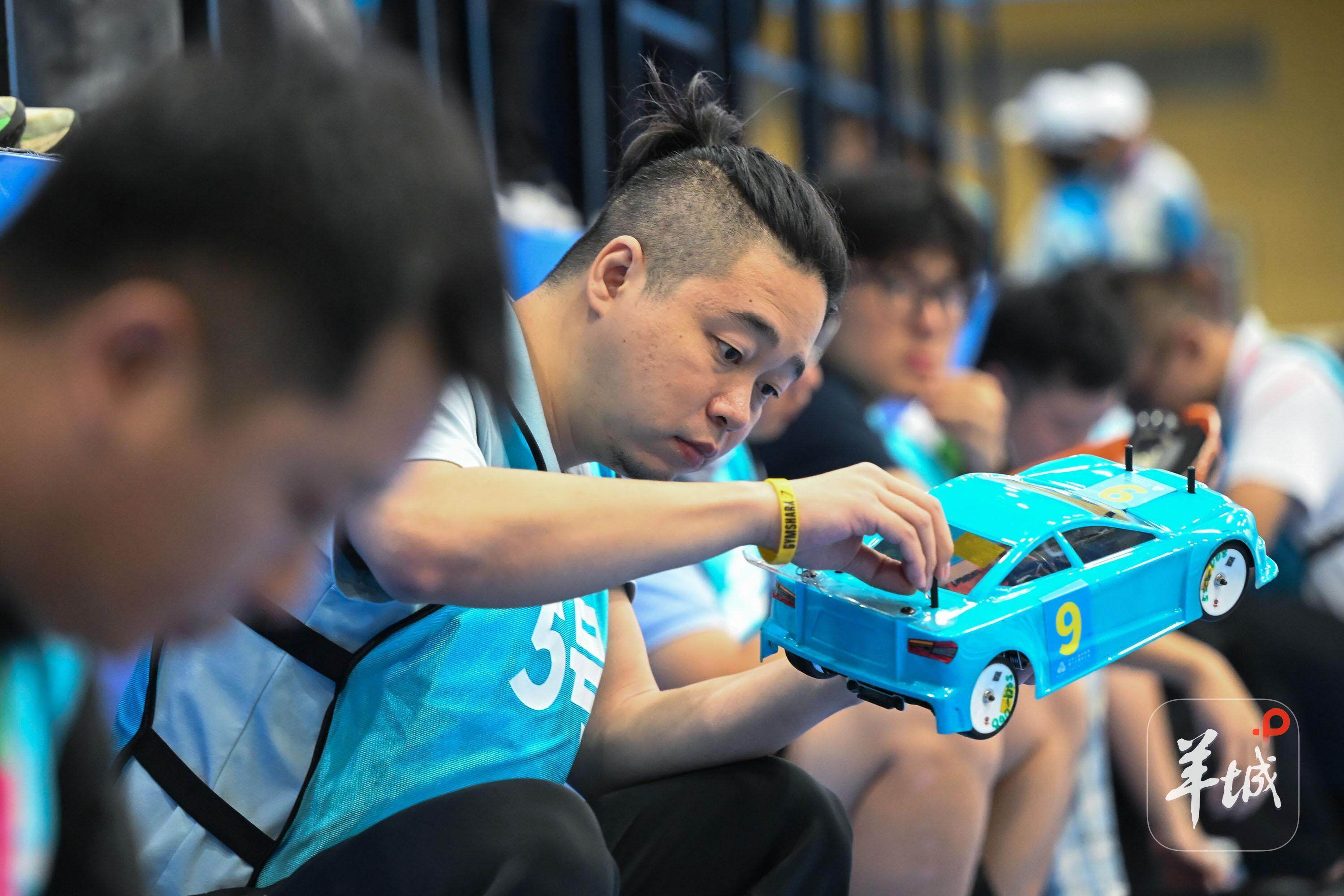 第十五届全, img, 风驰电掣